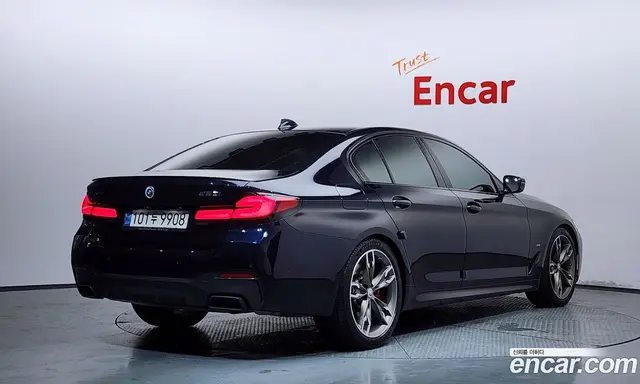 BMW 5 серия 2023 4.4 автомат (гидро), миниатюра 2