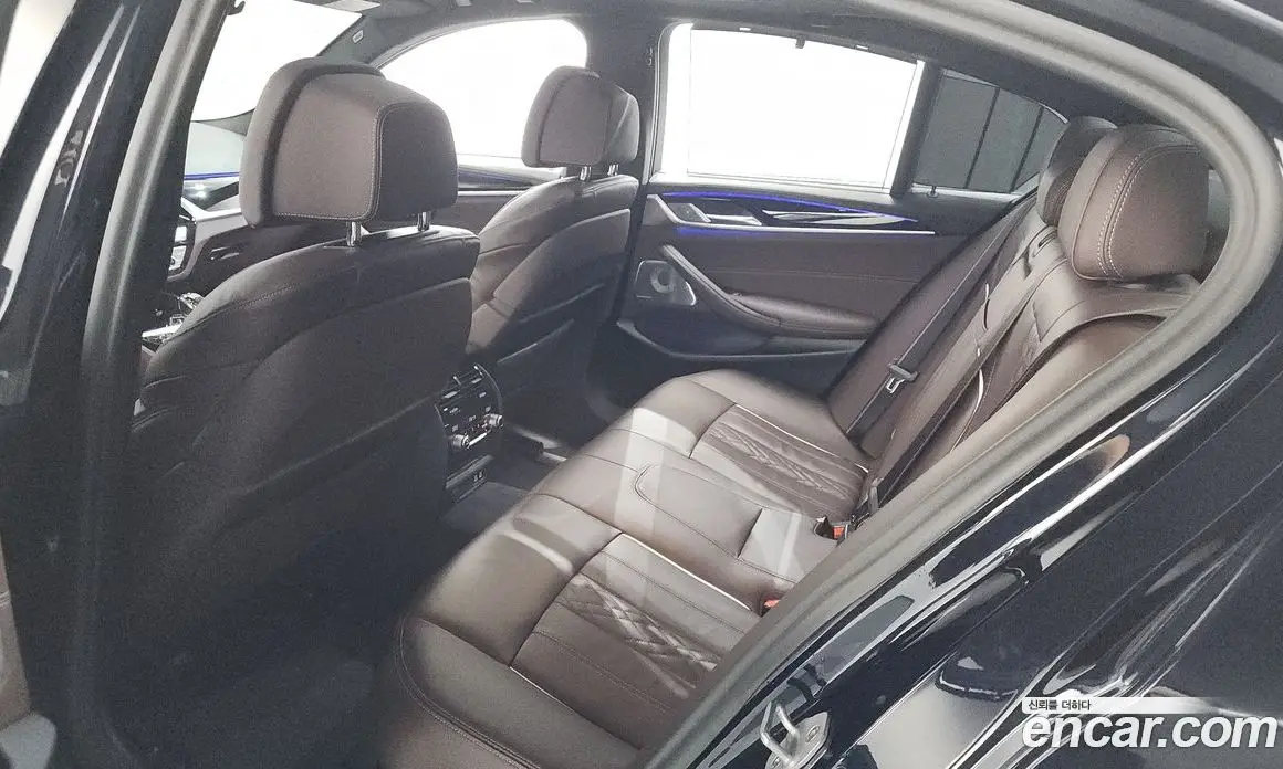 BMW 5 серия 2023 4.4 автомат (гидро), фото 20