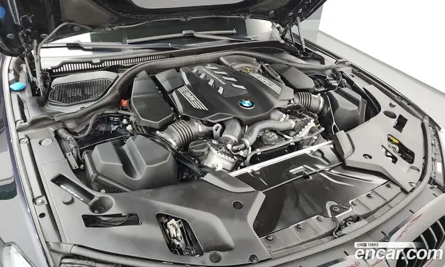 BMW 5 серия 2023 4.4 автомат (гидро), миниатюра 6