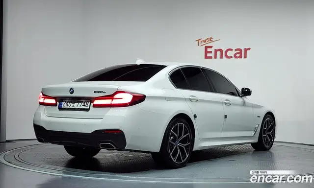 BMW 5 серия 2023 2.0 автомат (гидро), миниатюра 2