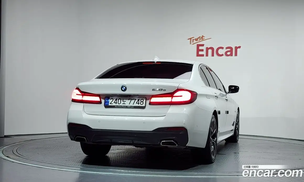 BMW 5 серия 2023 2.0 автомат (гидро), фото 4