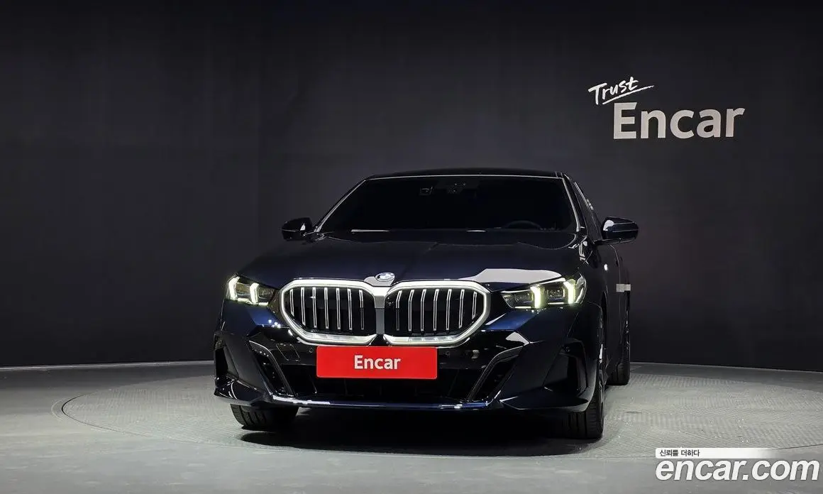 BMW 5 серия 2025 2.0 автомат (гидро), фото 3