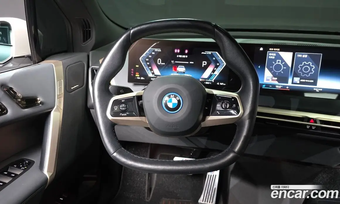 BMW iX 2023 0.3 автомат (гидро), фото 19