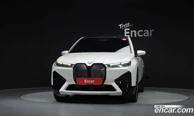 BMW iX 2023 0.3 автомат (гидро), миниатюра 3