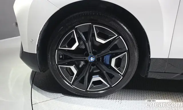 BMW iX 2023 0.3 автомат (гидро), миниатюра 5