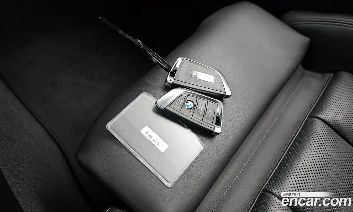 BMW M3 2023 3.0 автомат (гидро), фото 16