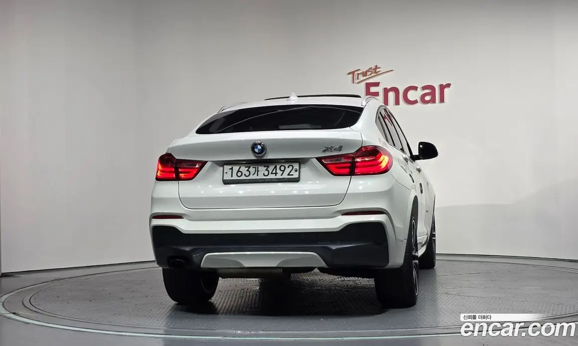 BMW X4 2017 2.0 автомат (гидро), фото 4