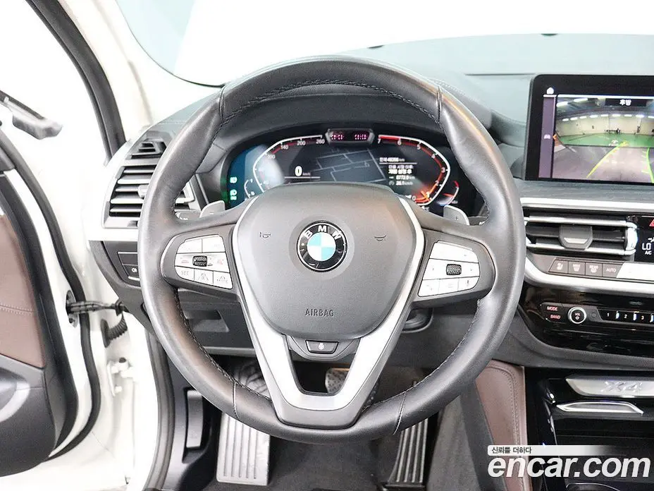 BMW X4 2023 2.0 автомат (гидро), фото 14