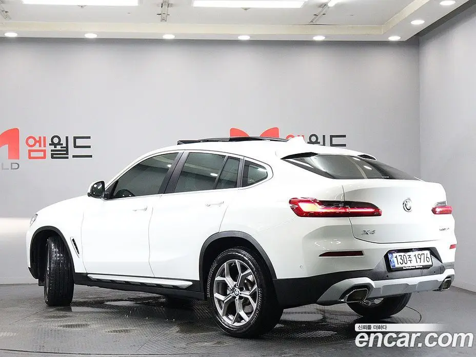BMW X4 2023 2.0 автомат (гидро), фото 3