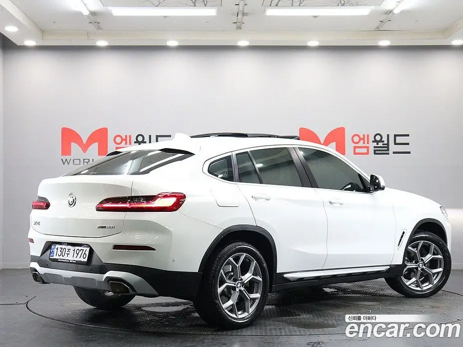 BMW X4 2023 2.0 автомат (гидро), фото 4
