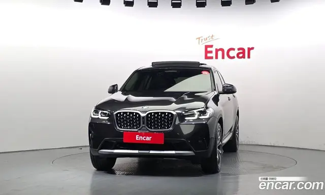 BMW X4 2025 2.0 автомат (гидро), миниатюра 3