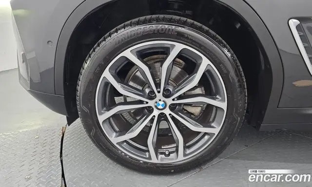 BMW X4 2025 2.0 автомат (гидро), миниатюра 5
