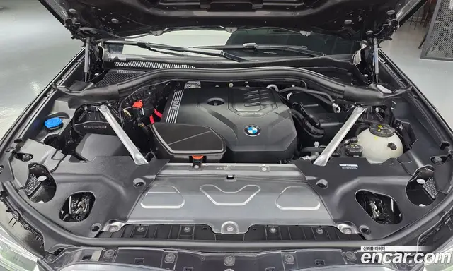 BMW X4 2025 2.0 автомат (гидро), миниатюра 6