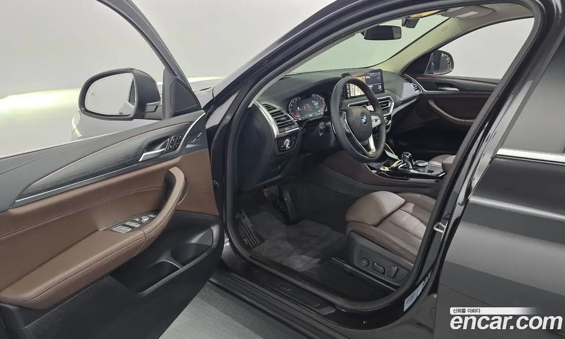BMW X4 2025 2.0 автомат (гидро), фото 10