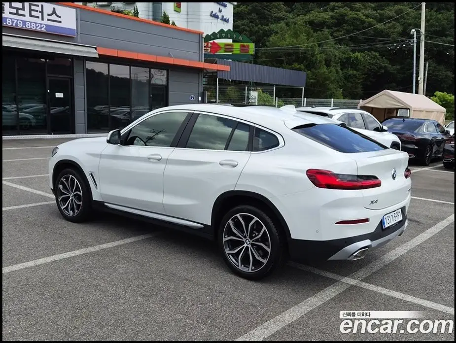 BMW X4 2025 2.0 автомат (гидро), фото 18