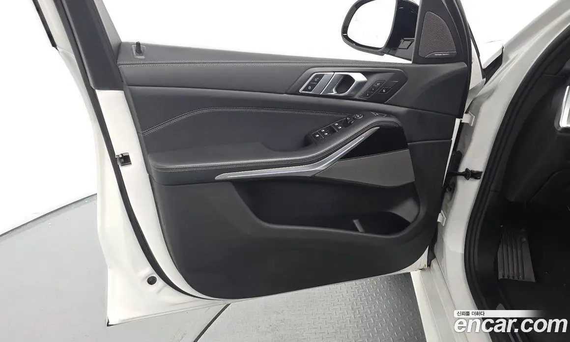 BMW X5 2025 3.0 автомат (гидро), фото 13
