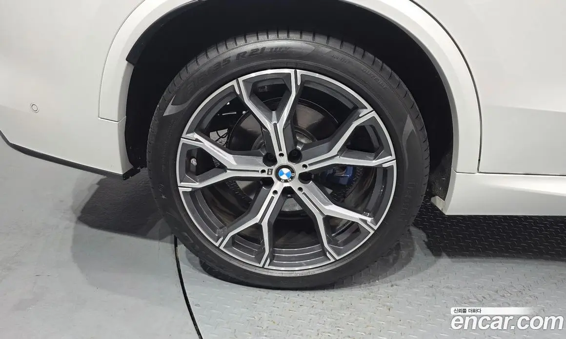 BMW X5 2025 3.0 автомат (гидро), фото 4