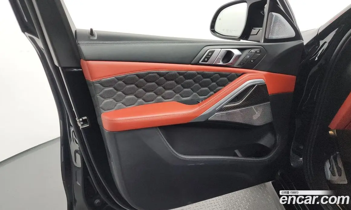 BMW X6M 2021 4.4 автомат (гидро), фото 14