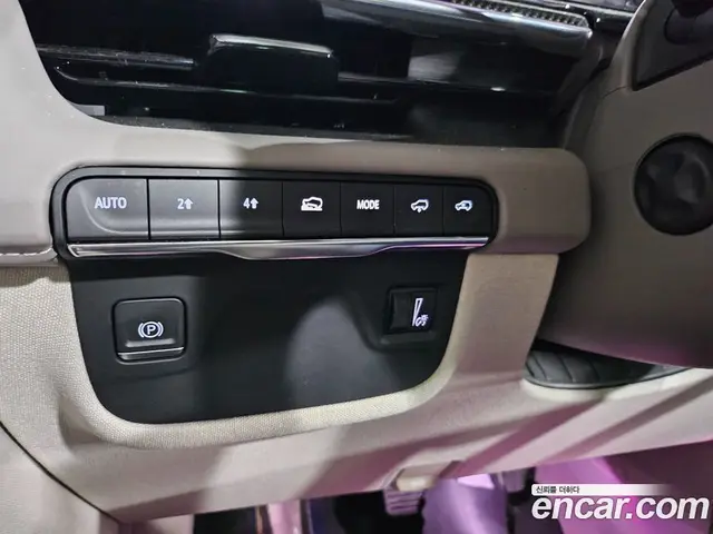 Cadillac Escalade 2023 6.2 автомат (гидро), миниатюра 12