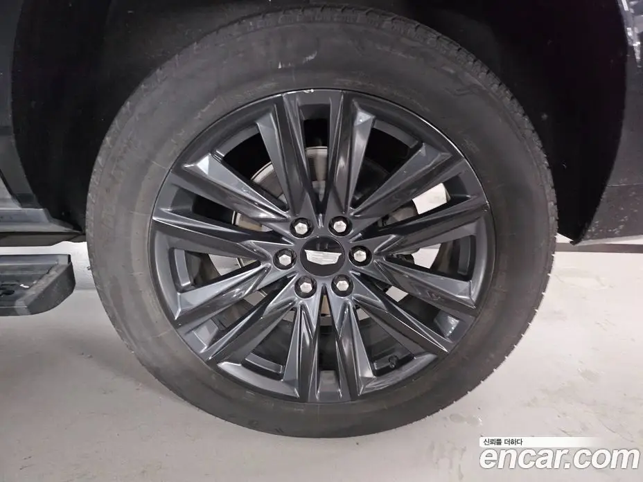 Cadillac Escalade 2023 6.2 автомат (гидро), фото 20