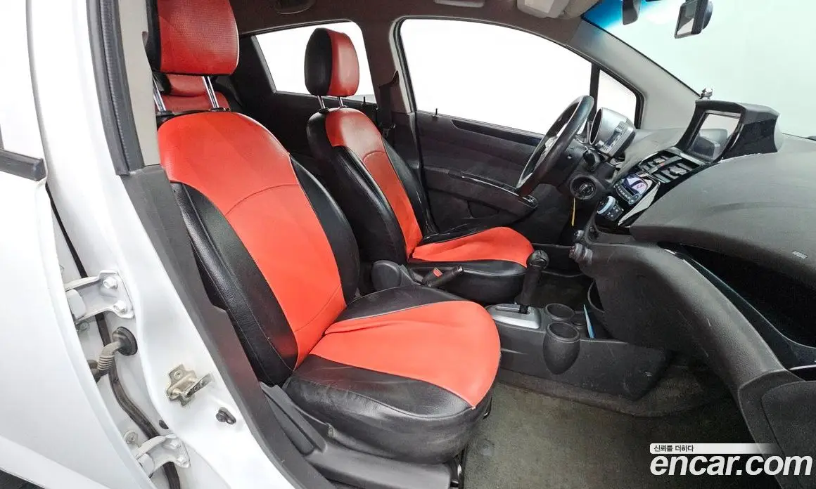 Chevrolet Spark 2012 1.0 автомат (гидро), фото 17