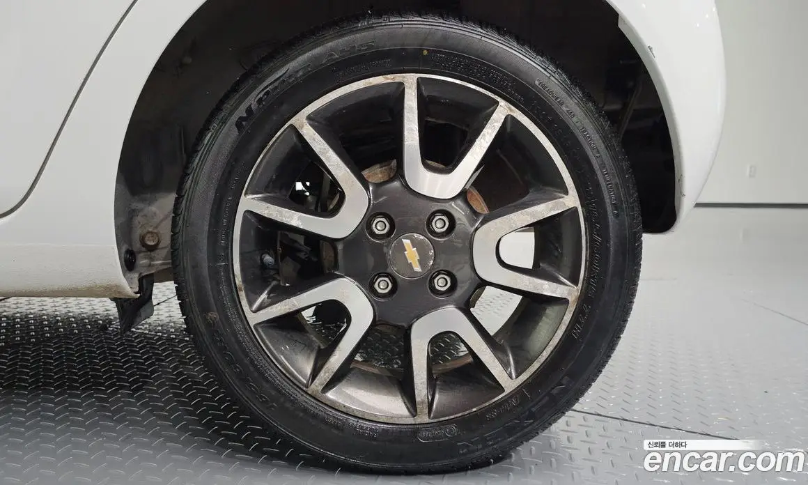Chevrolet Spark 2012 1.0 автомат (гидро), фото 7