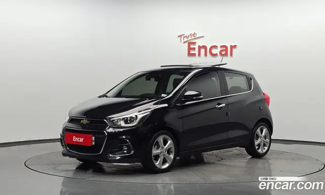 Chevrolet Spark 2015 1.0 автомат (гидро), миниатюра 1