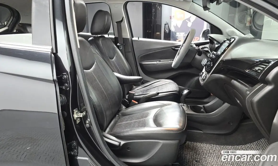 Chevrolet Spark 2015 1.0 автомат (гидро), фото 11