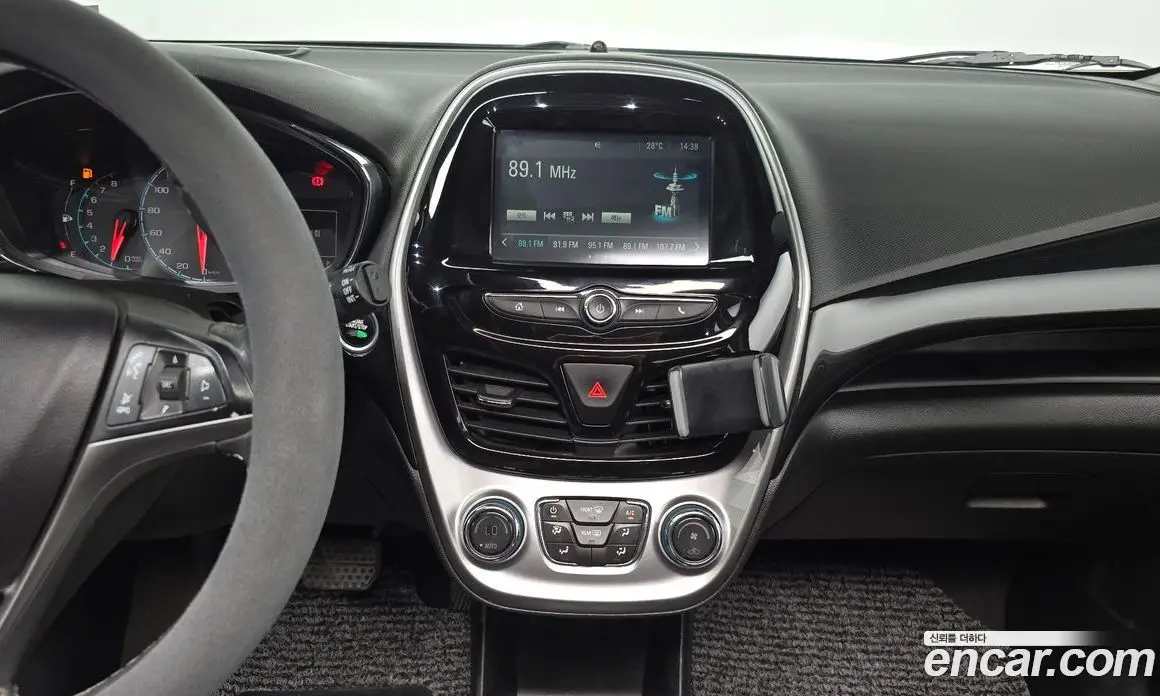 Chevrolet Spark 2015 1.0 автомат (гидро), фото 14