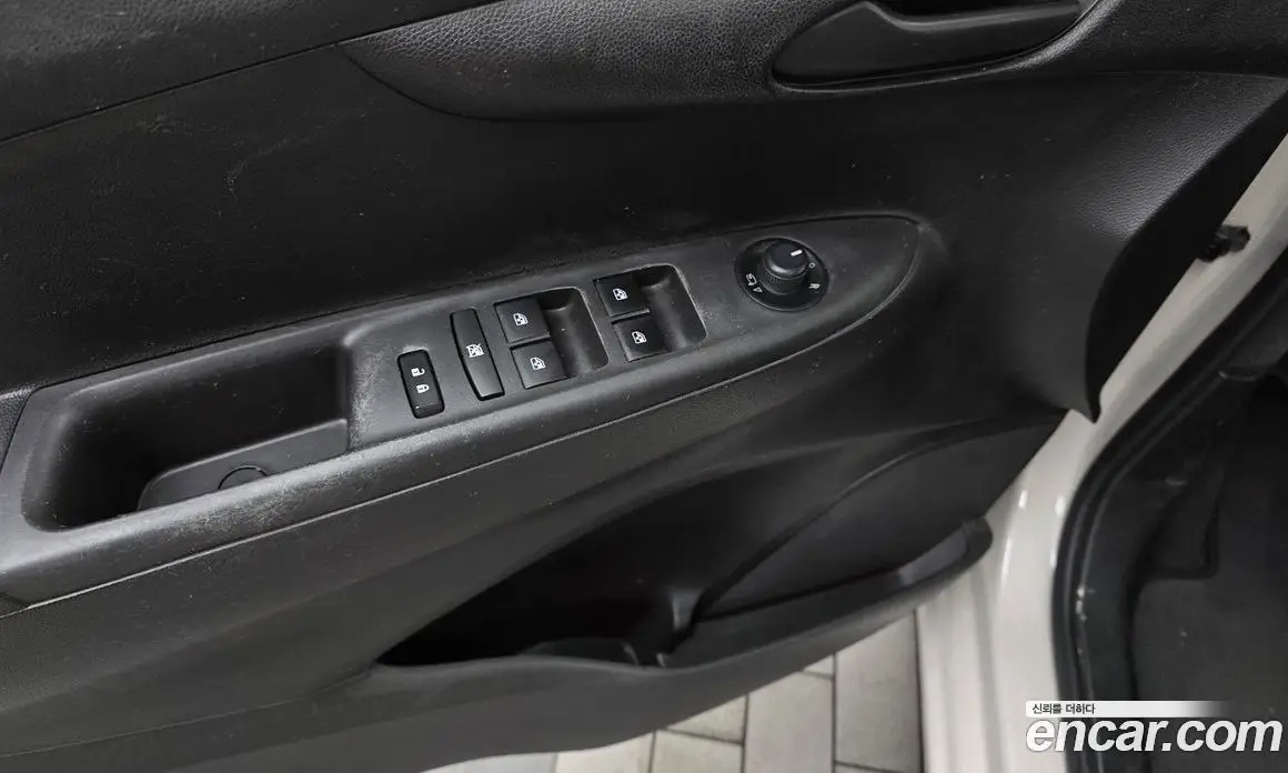 Chevrolet Spark 2017 1.0 автомат (гидро), фото 17