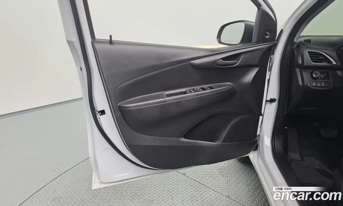Chevrolet Spark 2018 1.0 автомат (гидро), фото 14