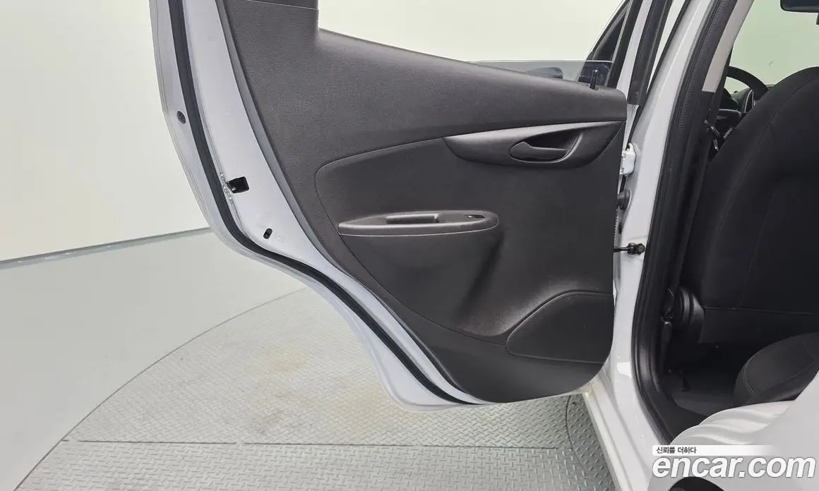 Chevrolet Spark 2018 1.0 автомат (гидро), фото 15