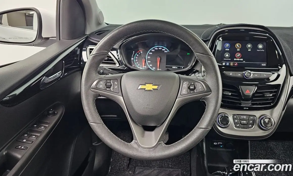 Chevrolet Spark 2022 1.0 автомат (гидро), фото 12