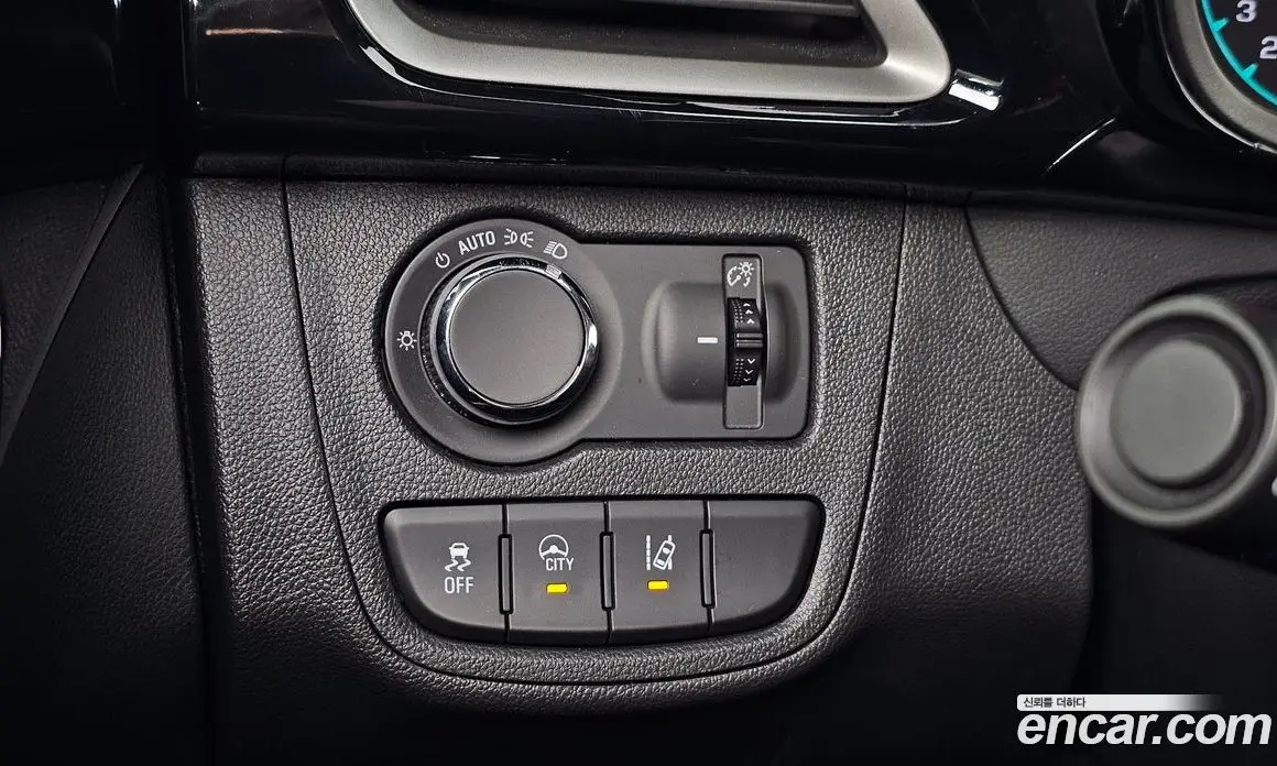 Chevrolet Spark 2022 1.0 автомат (гидро), фото 17