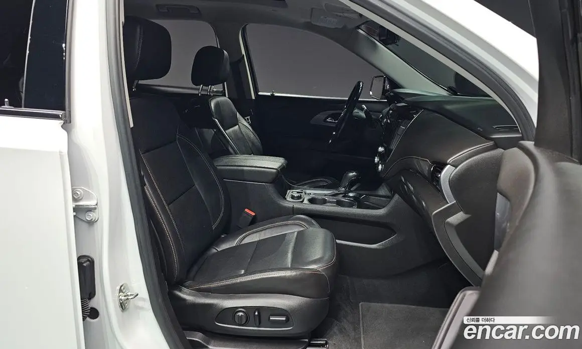 Chevrolet Traverse 2020 3.6 автомат (гидро), фото 10 Chevrolet Traverse 2020 3.6 автомат (гидро), фото 10