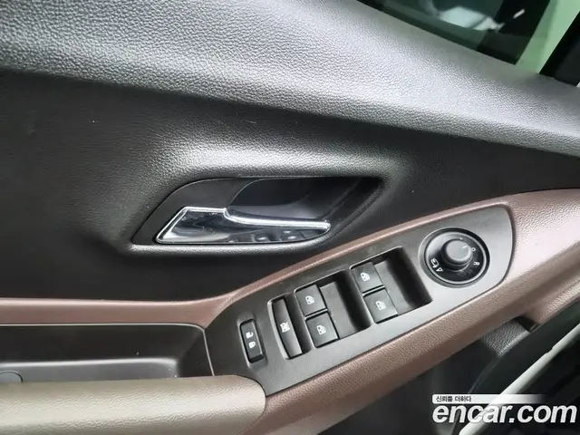 Chevrolet Trax 2014 1.4 автомат (гидро), миниатюра 11
