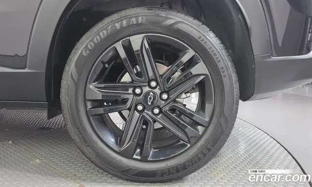 Chevrolet Trax 2023 1.2 автомат (гидро), миниатюра 7