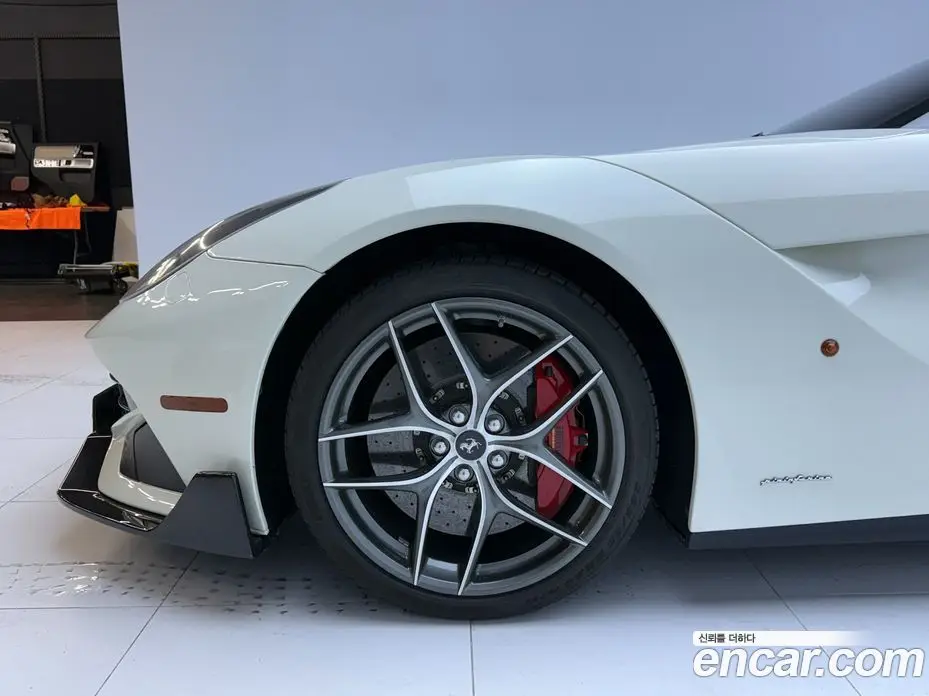 Ferrari F12 Berlinetta 2014 6.3 автомат (гидро), фото 19