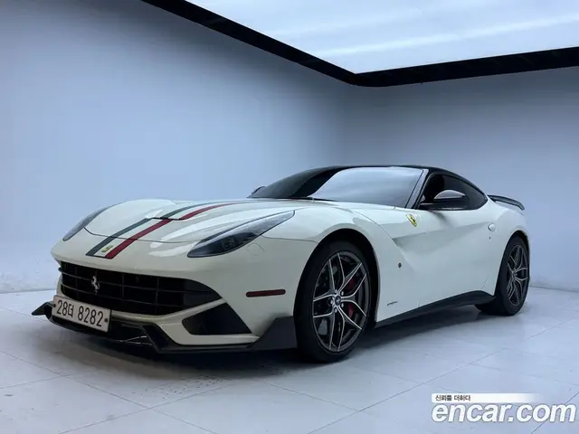 Ferrari F12 Berlinetta 2014 6.3 автомат (гидро), миниатюра 3
