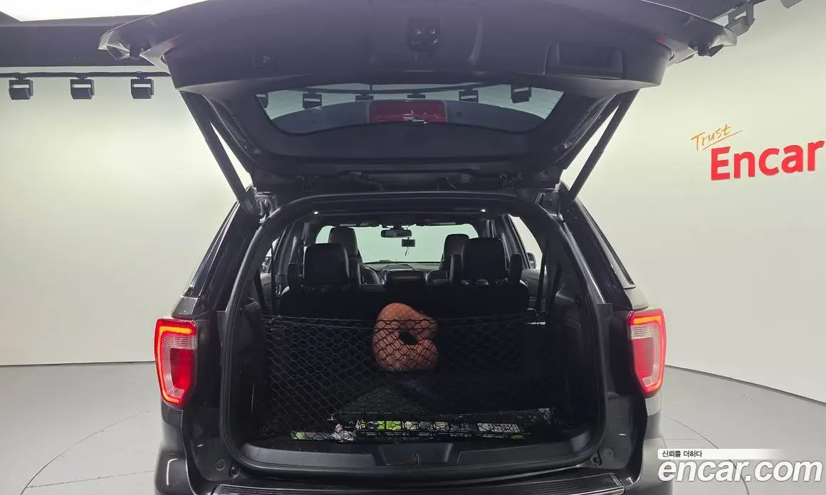 Ford Explorer 2019 3.5 автомат (гидро), фото 19
