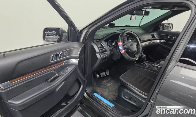 Ford Explorer 2019 3.5 автомат (гидро), миниатюра 10