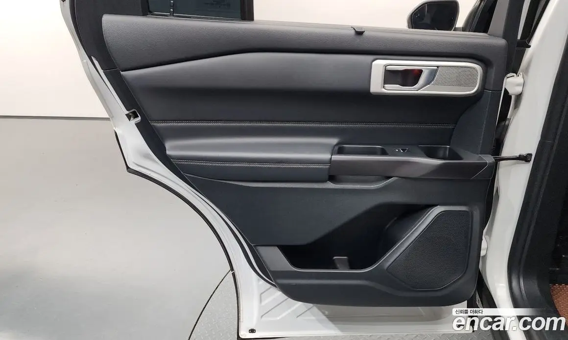 Ford Explorer 2020 2.3 автомат (гидро), фото 15