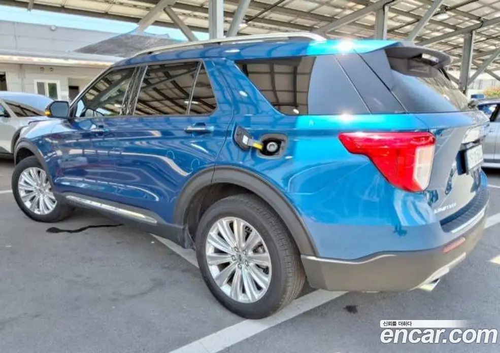 Ford Explorer 2022 2.3 автомат (гидро), фото 9