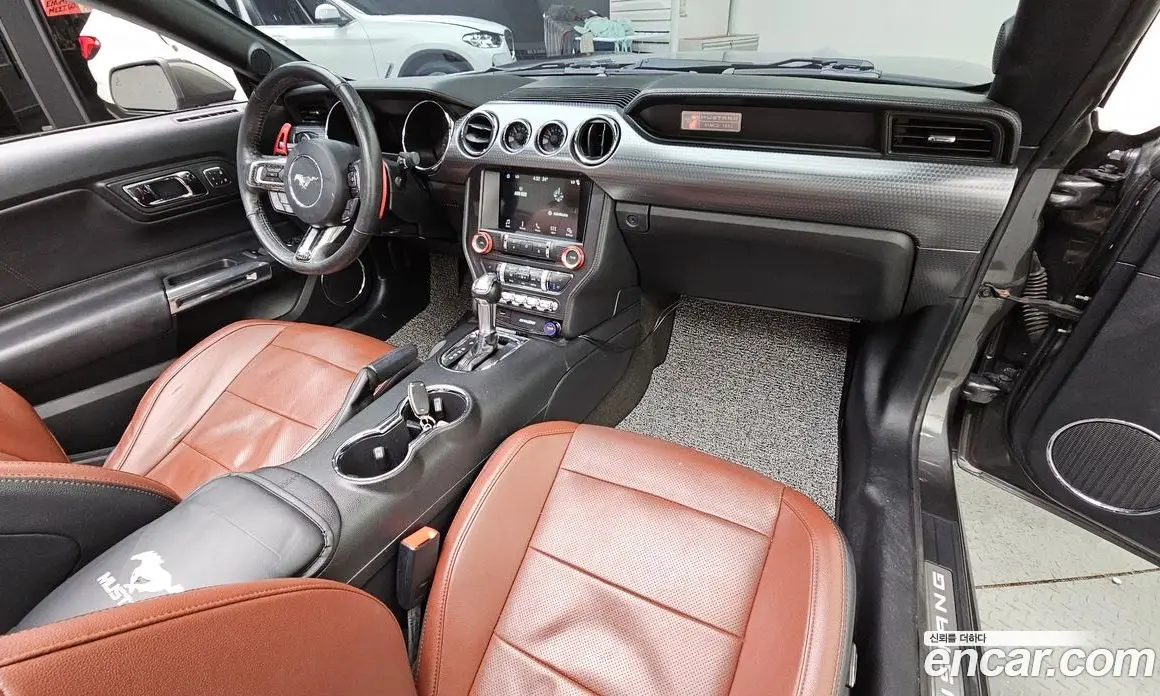 Ford Mustang 2016 2.3 автомат (гидро), фото 7