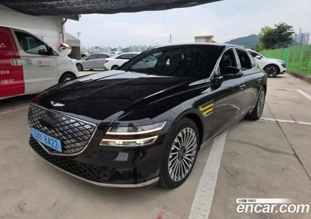 Genesis G80 2023 0.1 автомат (гидро), миниатюра 2