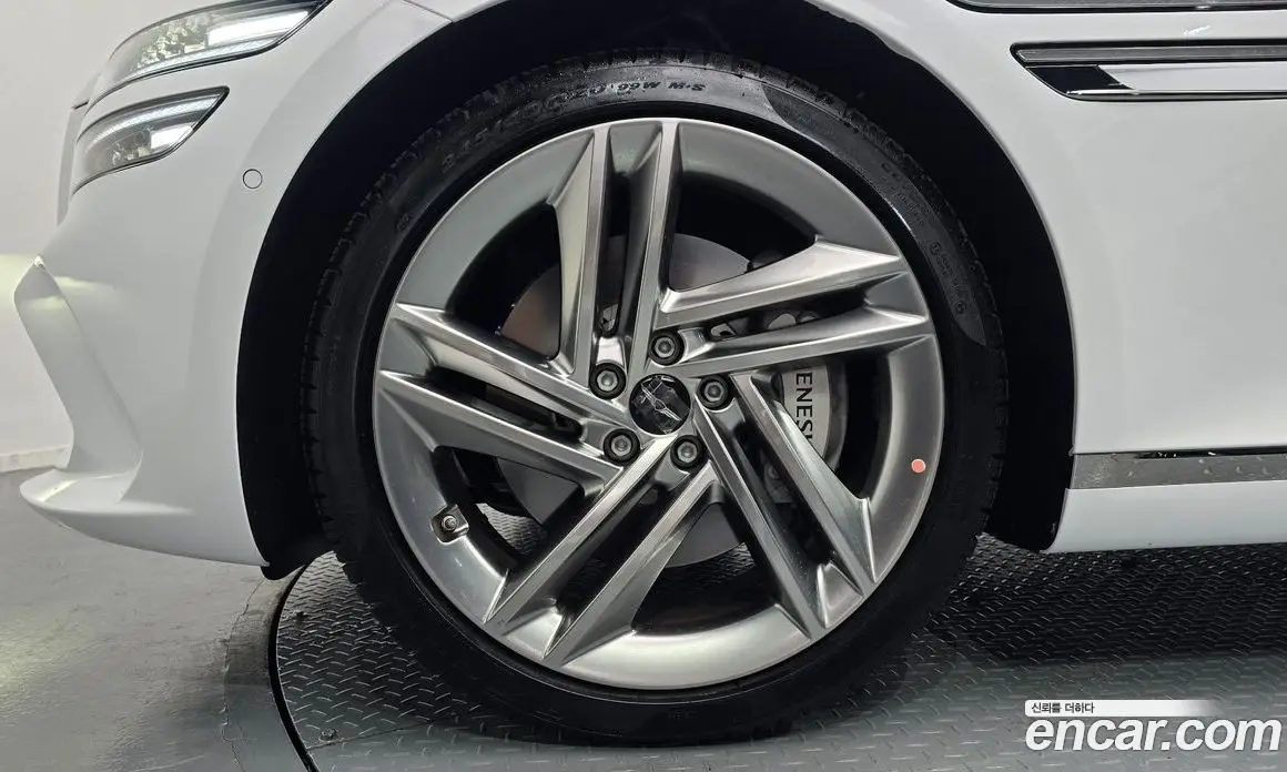 Genesis G80 2024 2.5 автомат (гидро), фото 5