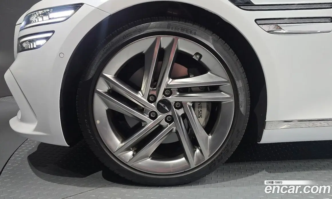 Genesis G80 2025 2.5 автомат (гидро), фото 5