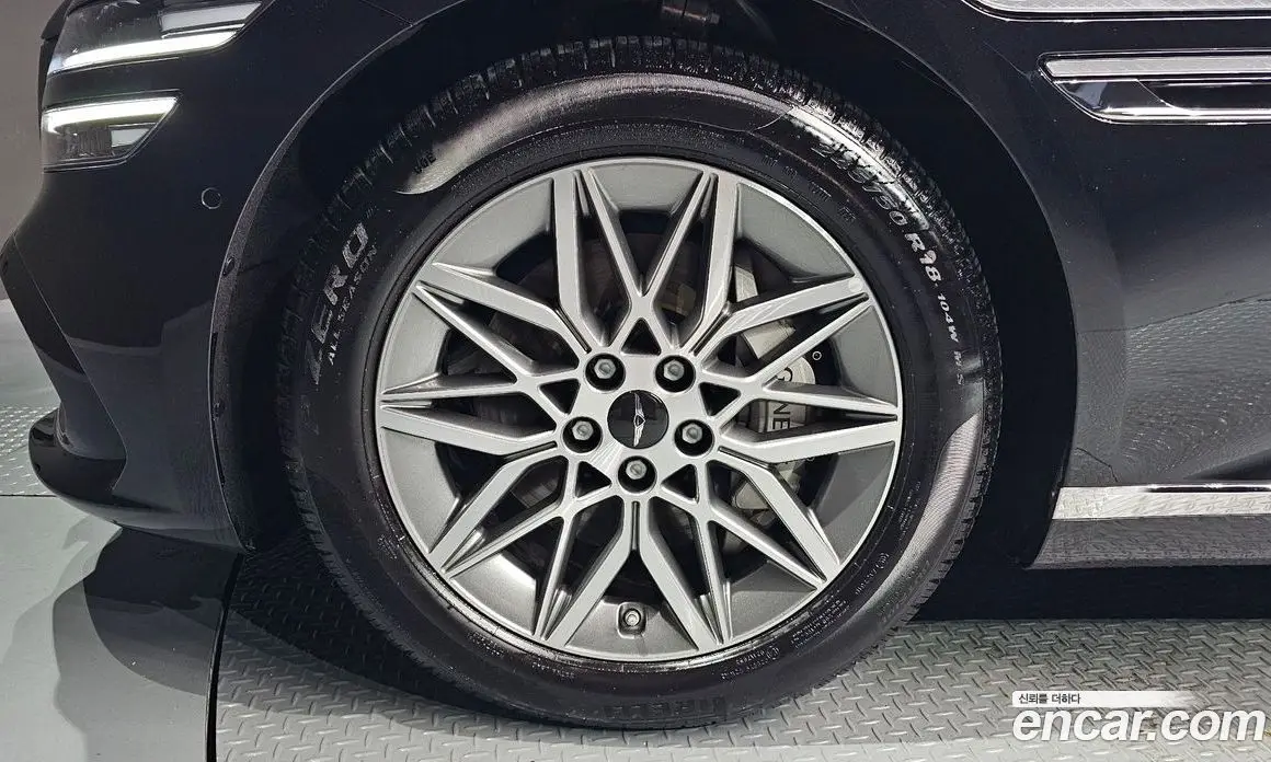 Genesis G80 2026 2.5 автомат (гидро), фото 5