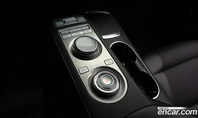 Genesis GV70 2022 2.5 автомат (гидро), миниатюра 11