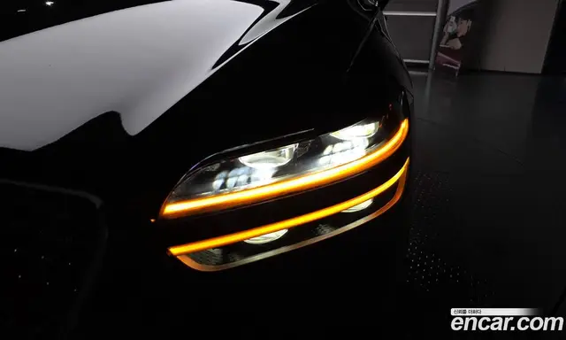 Genesis GV70 2022 2.5 автомат (гидро), миниатюра 7